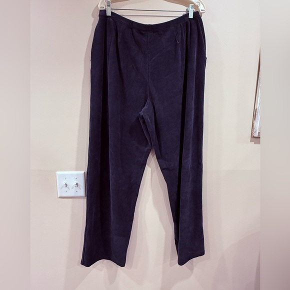 🔥LL Bean New Dark blue Corduroy Pants🔥 - Picture 2 of 7